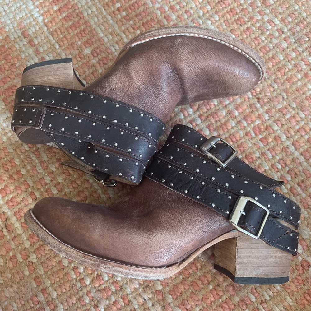 Freebird by Steven - Frontiers - Size 8